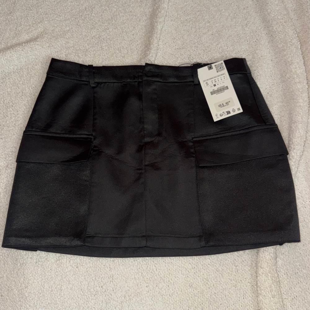 ZARA NWT Black Silk Mini Skirt with Pockets